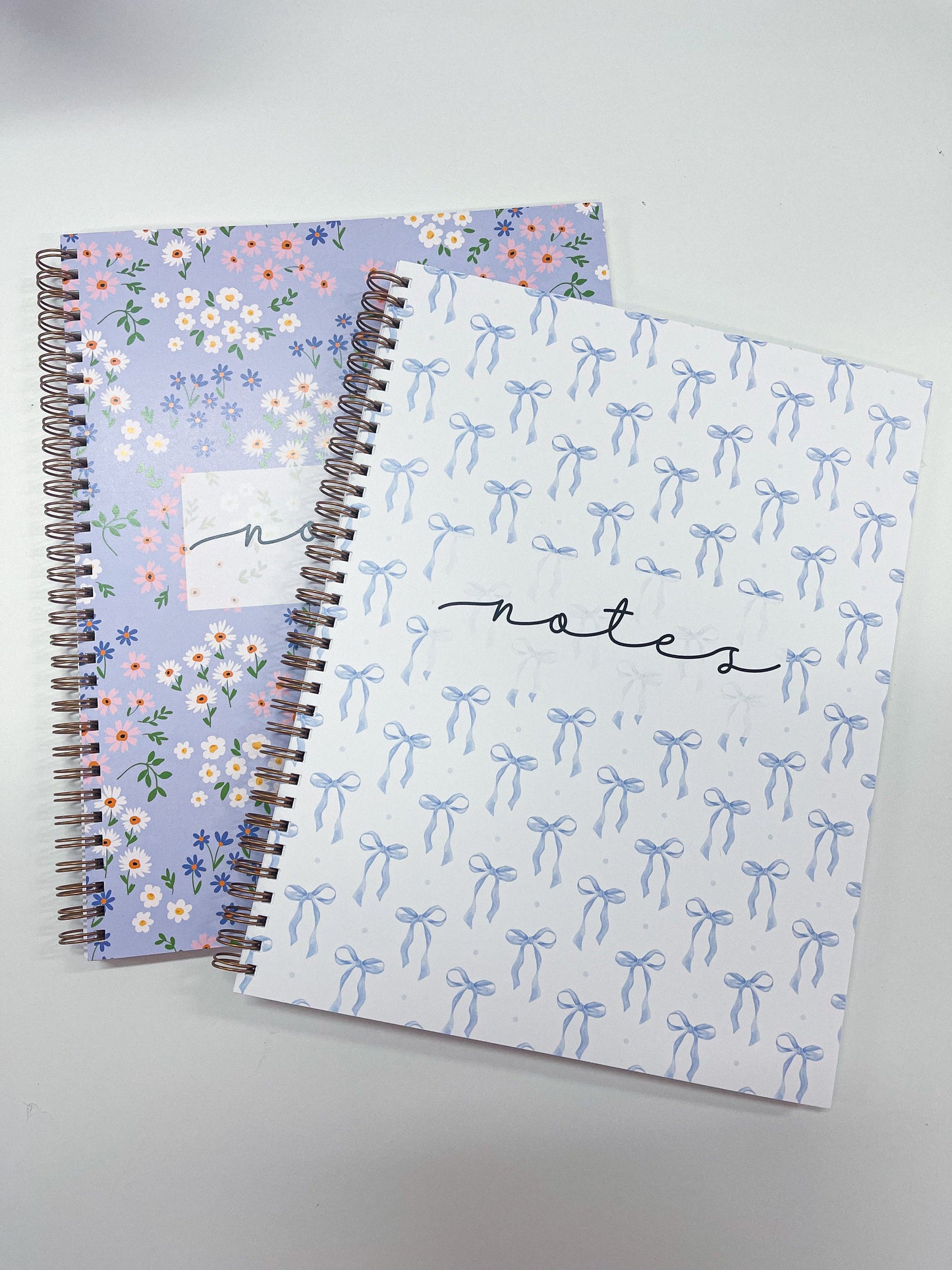 Cahier de notes | Fleurs bleues, roses et blanches