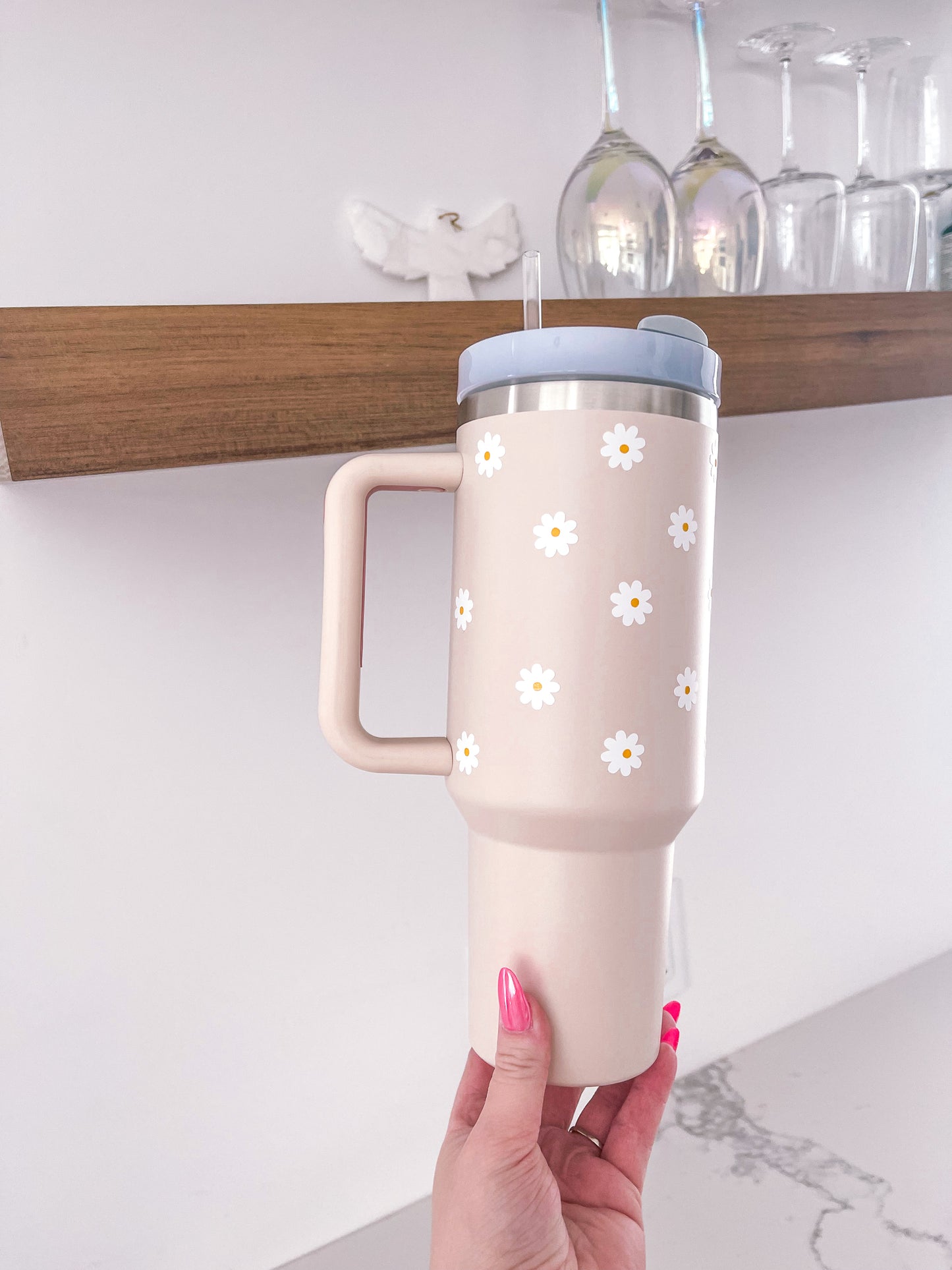 Tumbler Marguerite Cream Beige rosé | 40 oz | Couvercle & Paille Incluse.