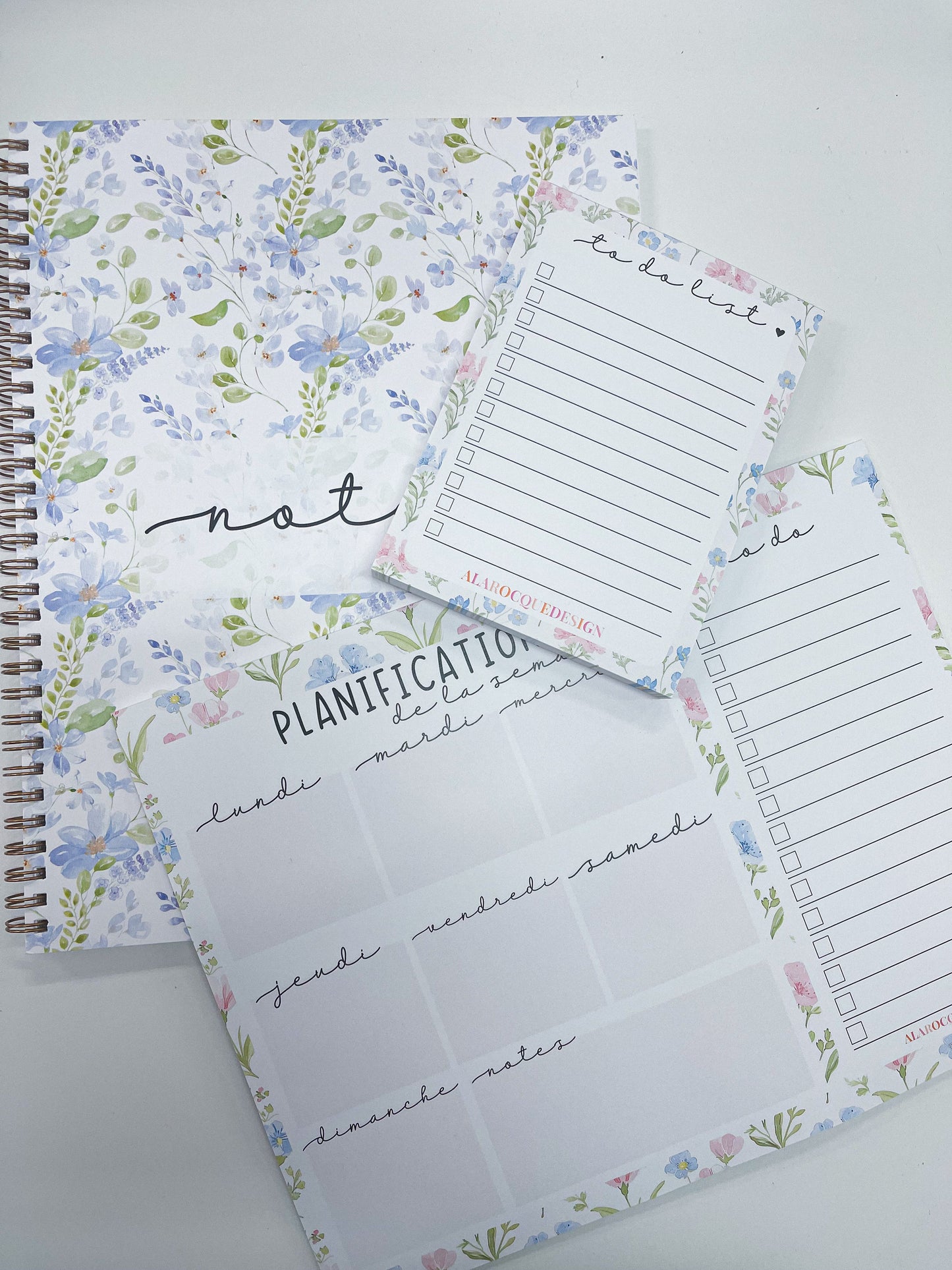 Trio | Cahier de notes | To do | Planificateur | fleur bleu verte et rose | 100 pages